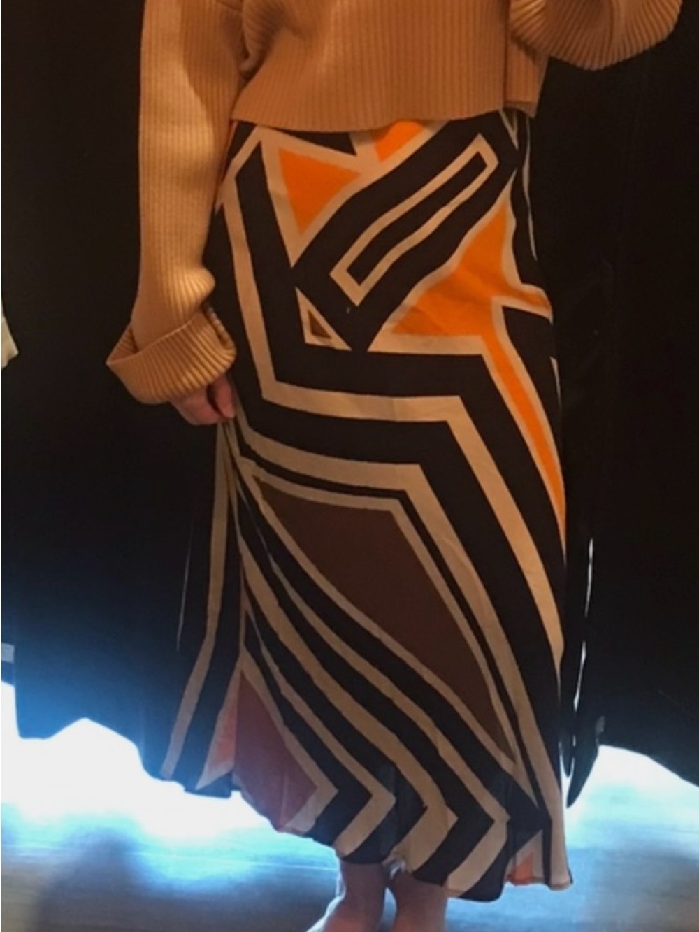 Geometric Print Midi Skirt in Black, Tan & Orange Size Small Workwear Business